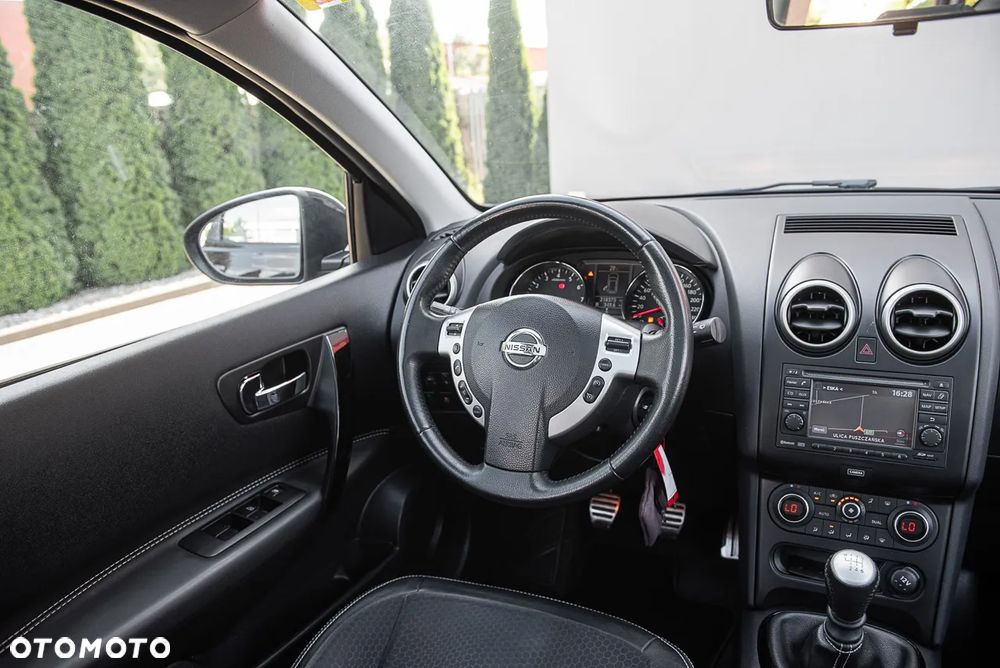 Nissan Qashqai 2.0 4x4 Tekna - 5