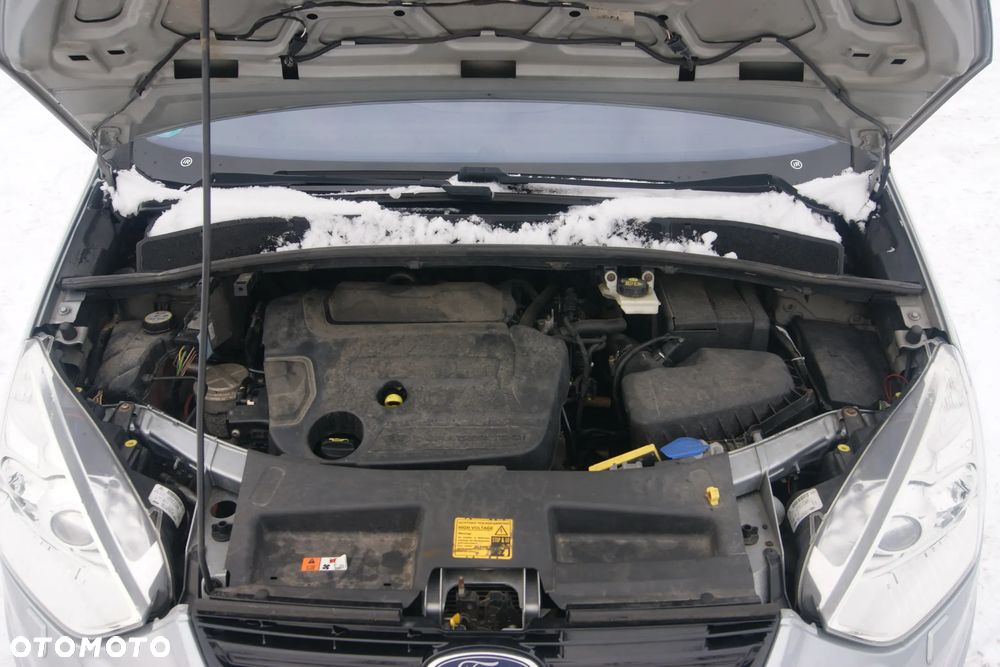 Ford S-Max 2.0 TDCi DPF Titanium - 37