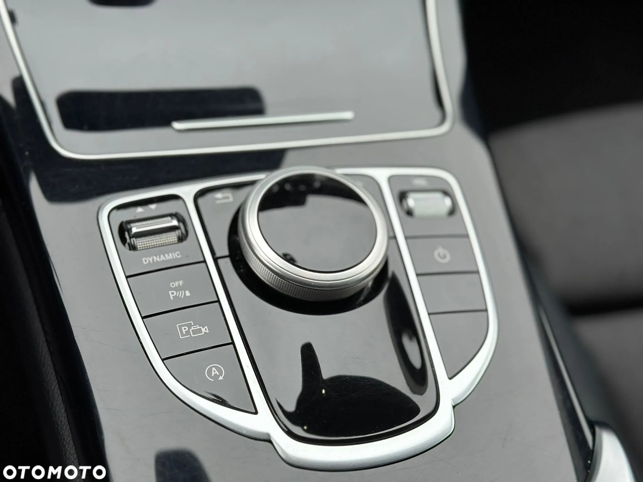Mercedes-Benz Klasa C 180 9G-TRONIC - 8
