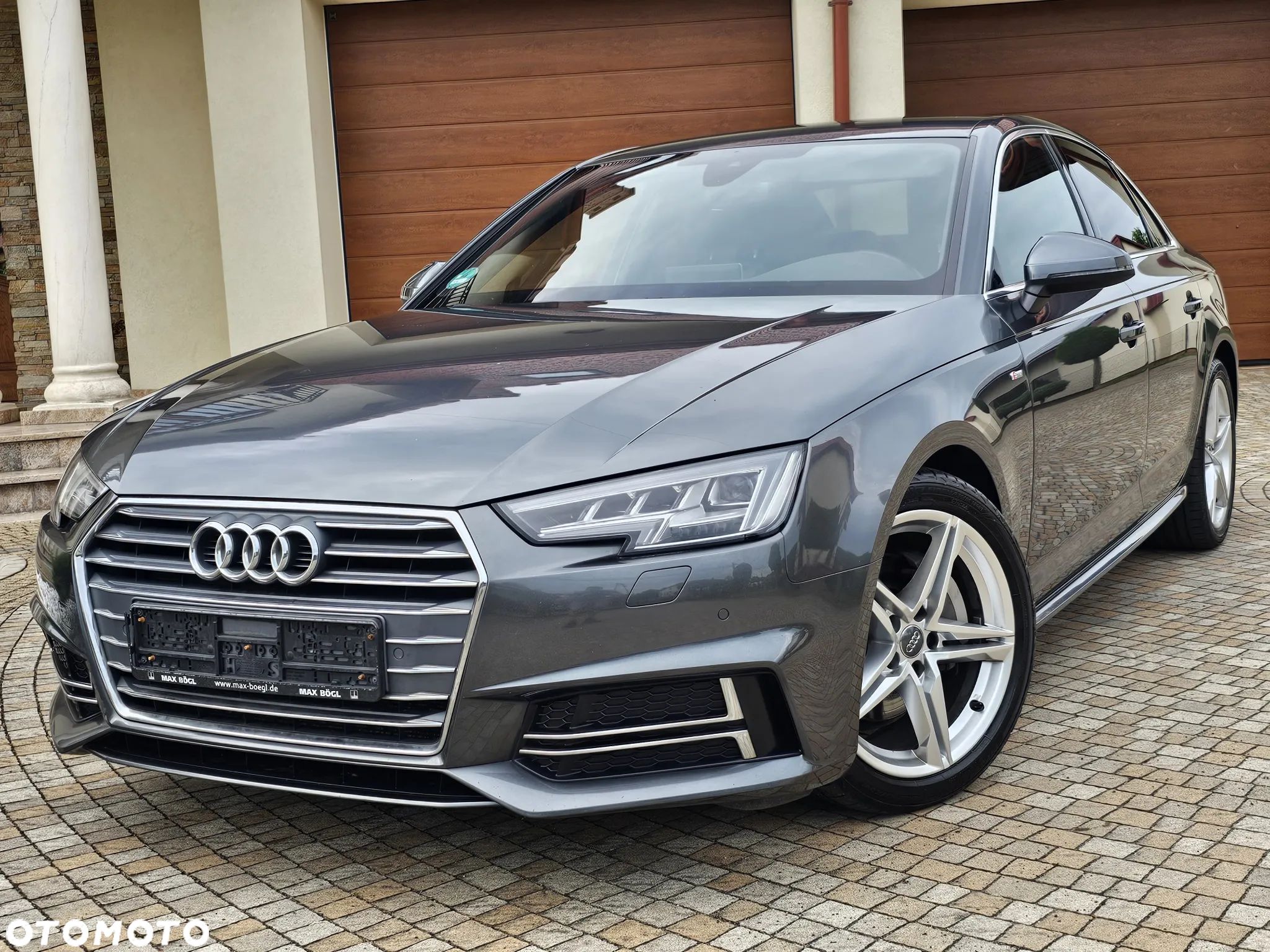 Audi A4 40 TDI S Line S tronic - 1