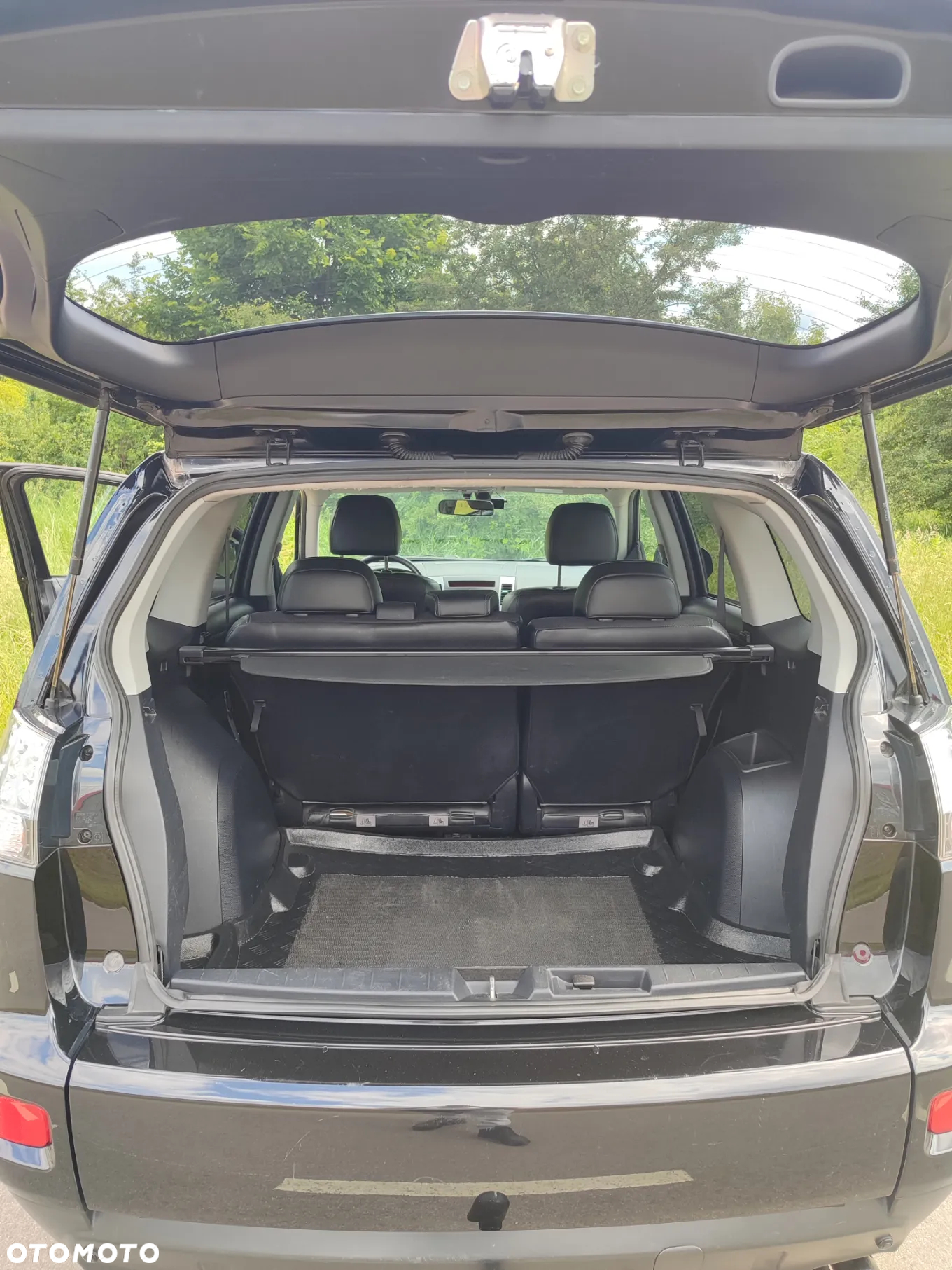 Mitsubishi Outlander 2.0 DI-D 4WD Intense - 18
