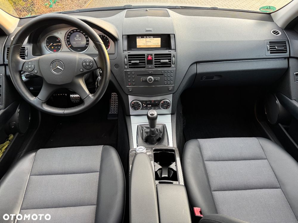 Mercedes-Benz Klasa C 180 Kompressor Avantgarde - 24