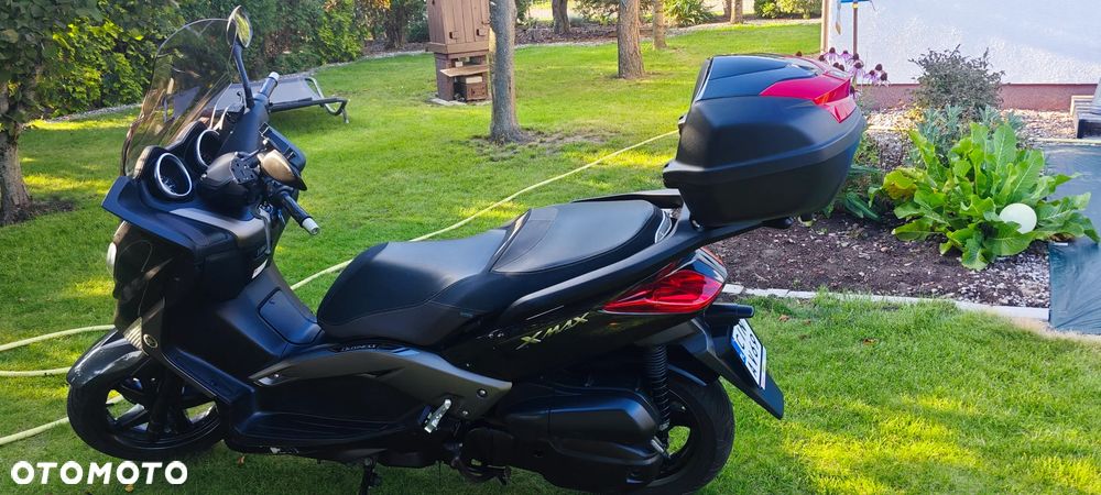 Yamaha X-max - 17