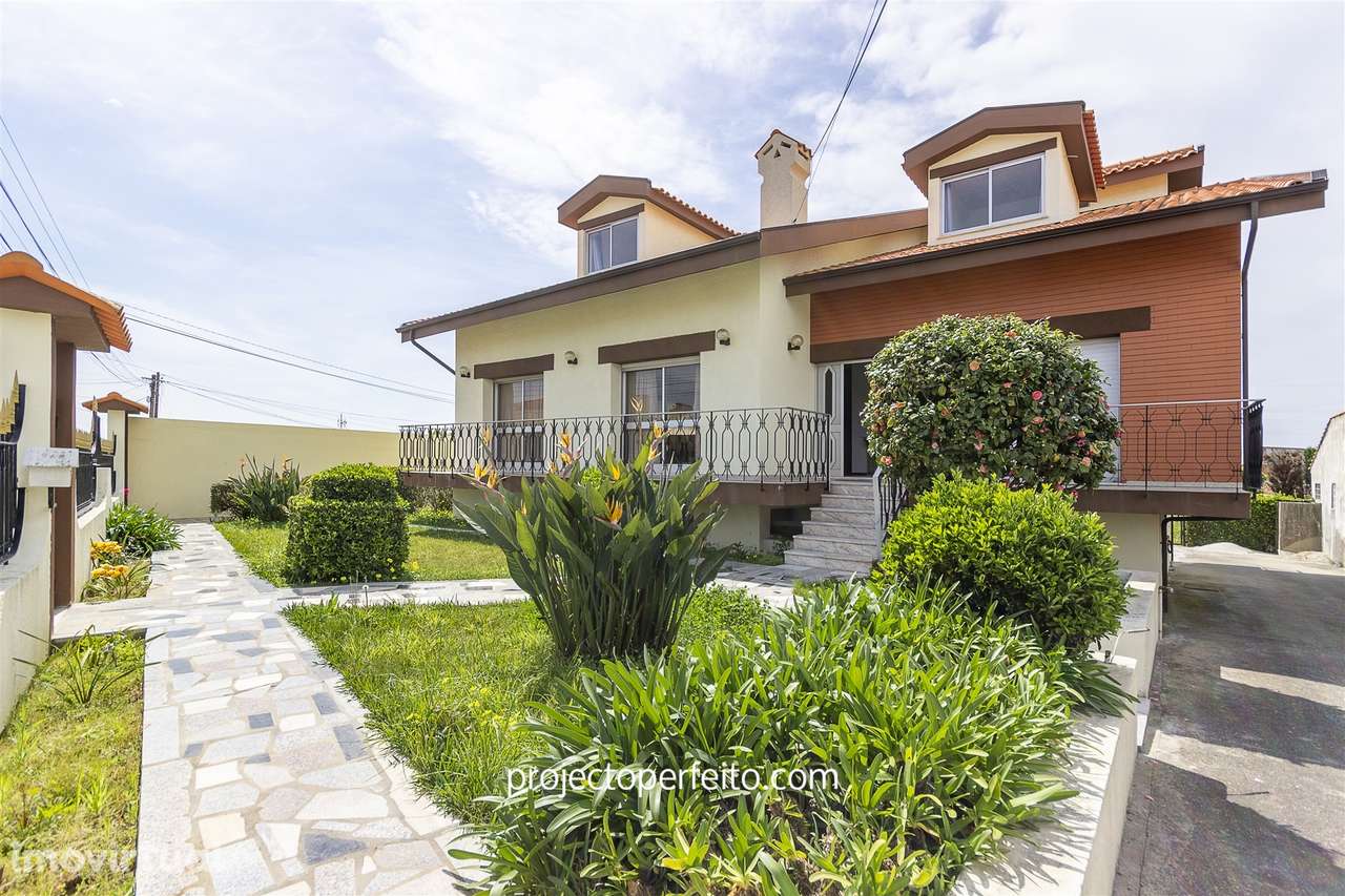 Moradia Isolada T6 Venda em Silvalde,Espinho - Grande imagem: 2/20