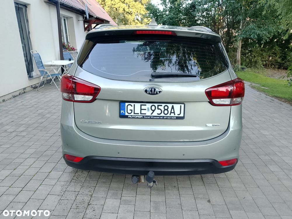 Kia Carens 1.7 CRDi M 7os EU6 - 3