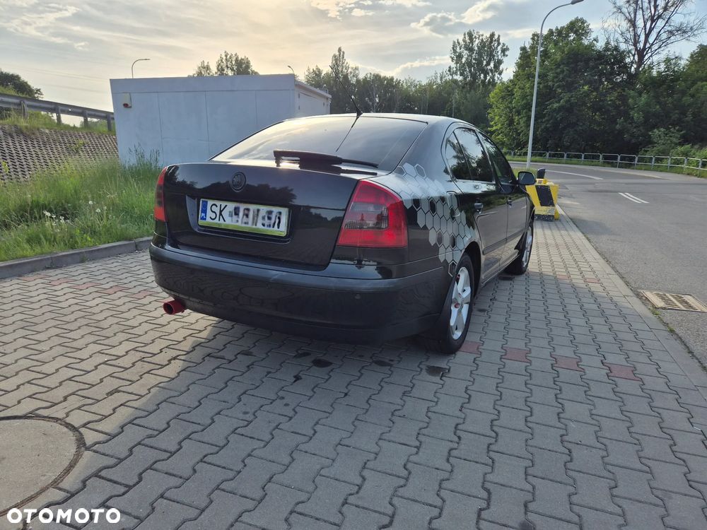 Skoda Octavia 1.6 Classic - 9