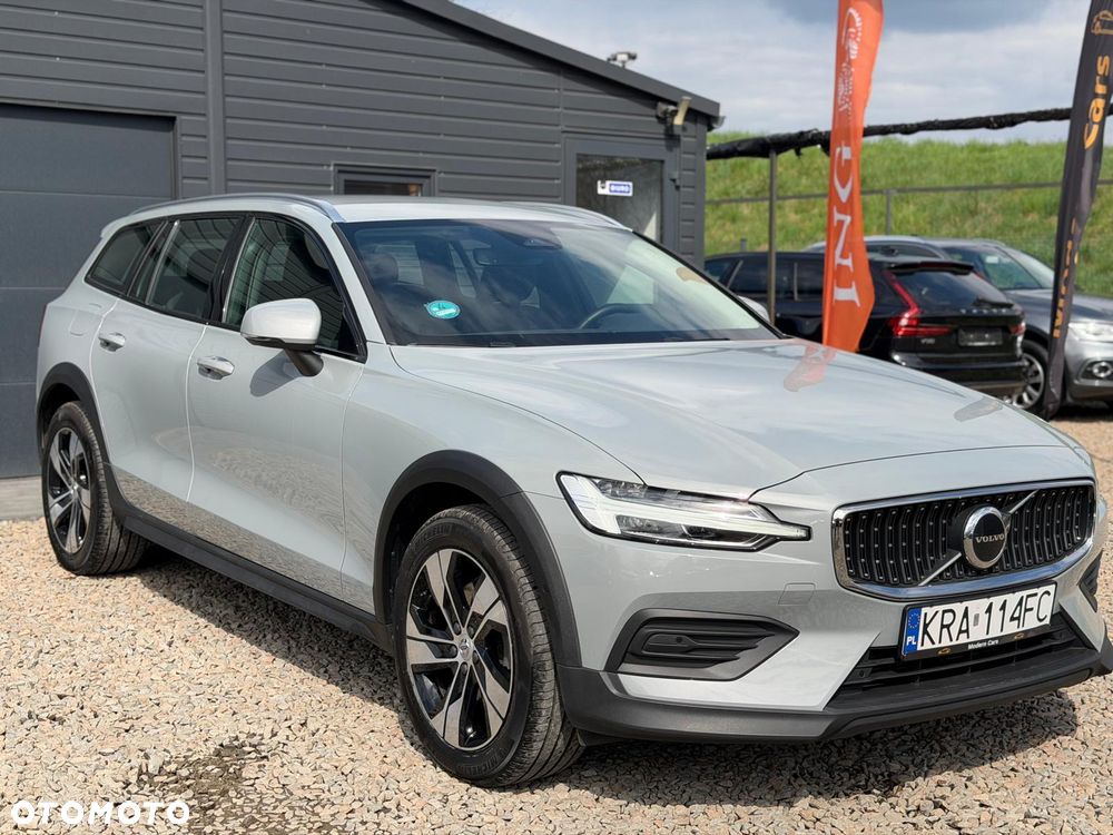 Volvo V60 Cross Country B4 D AWD Geartronic - 9
