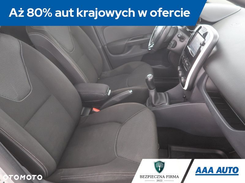 Renault Clio - 11