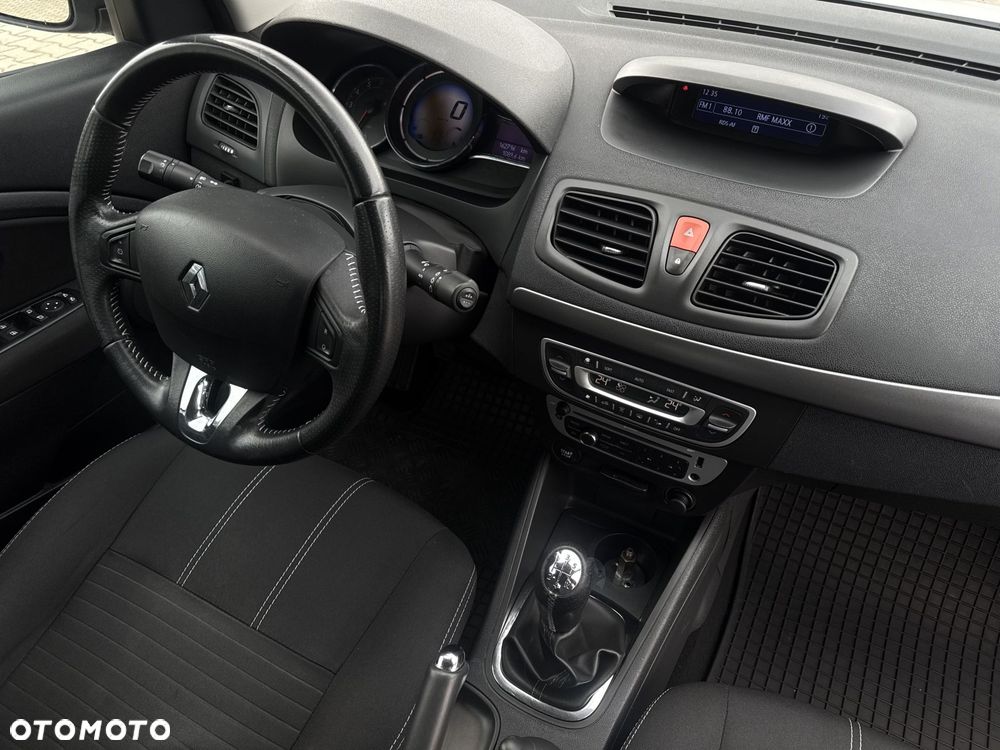 Renault Fluence 1.6 16V Limited - 13