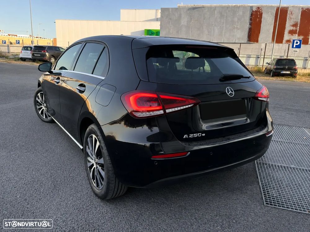 Mercedes-Benz A 250 e 8G-DCT Style - 3