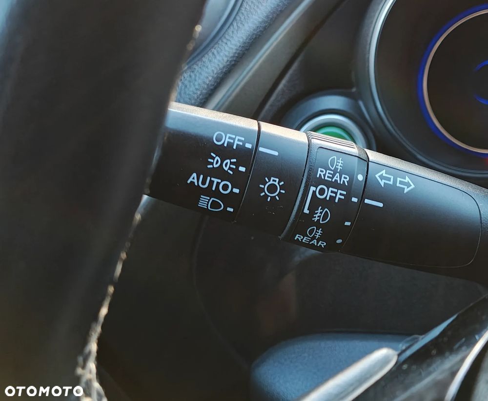 Honda Civic 1.8 i-VTEC Lifestyle - 32