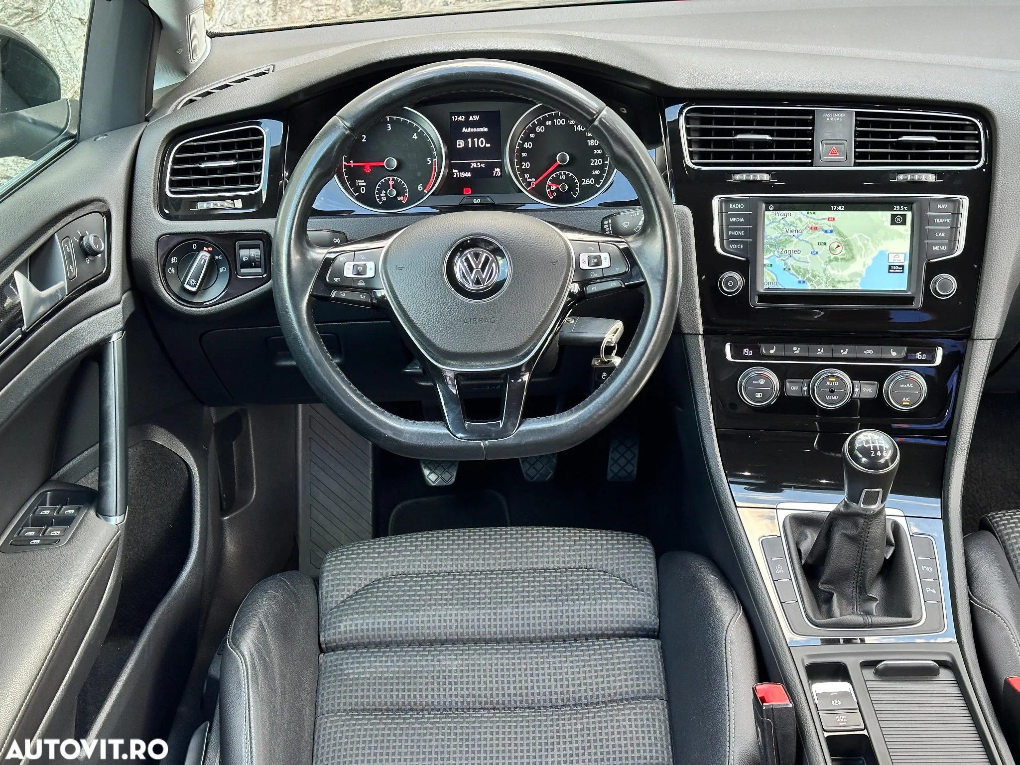 Volkswagen Golf 2.0 BlueTDI Highline - 6