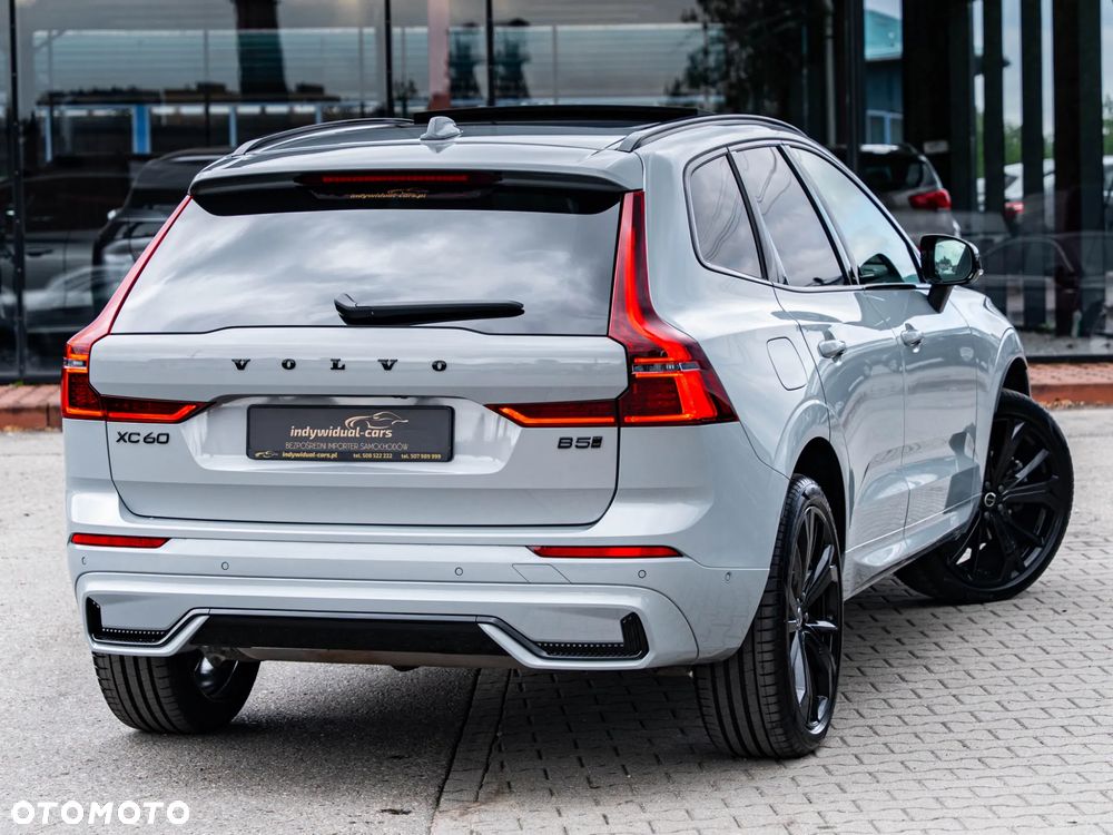 Volvo XC 60 B5 B AWD Plus Dark - 3