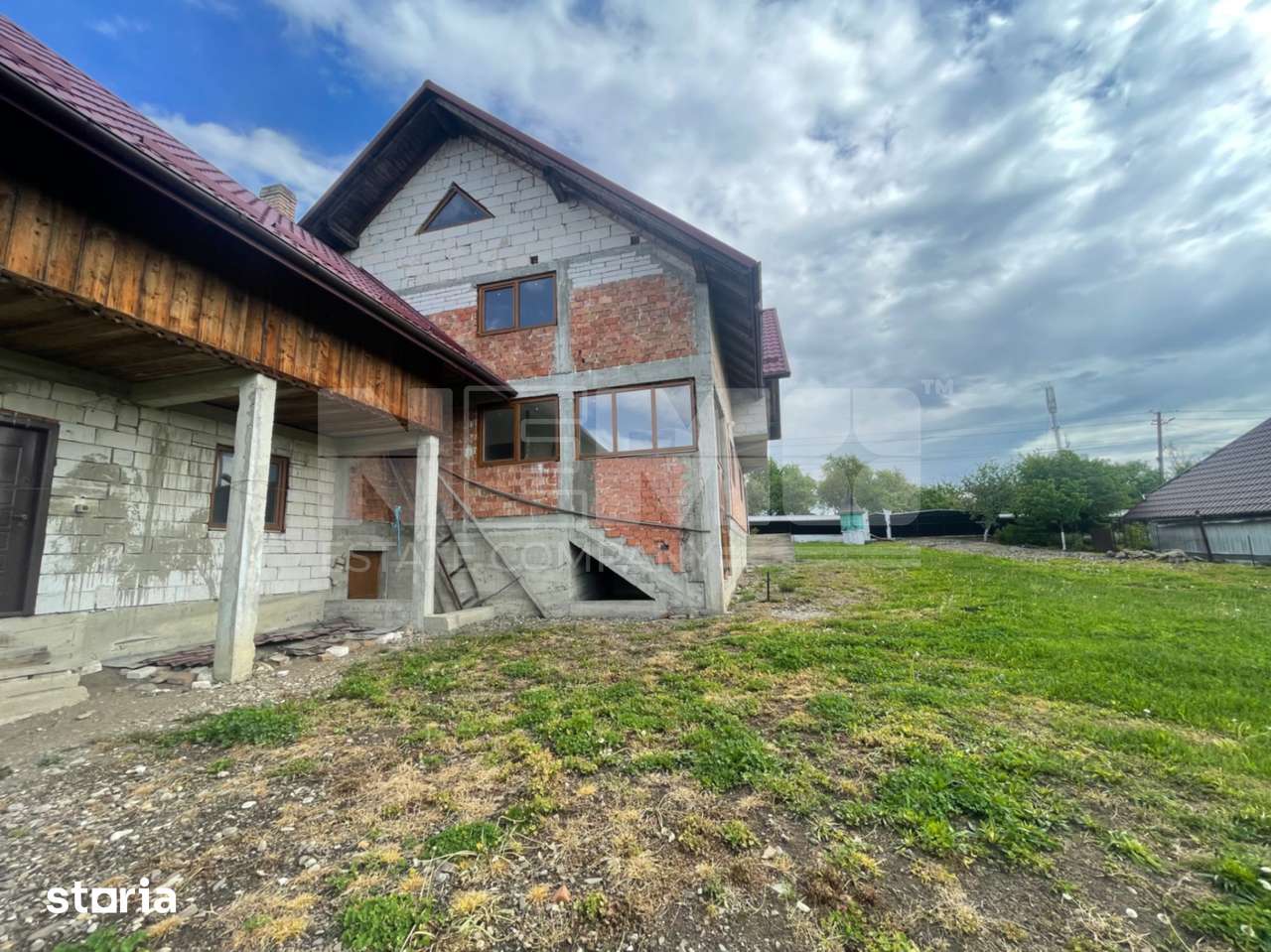 Casă la Rosu | Teren imprejmuit | Priveliste panoramica| Burla - Imagine principală: 5/20