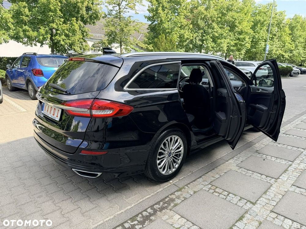 Ford Mondeo - 40