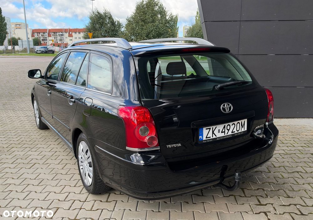 Toyota Avensis 1.8 VVT-i Sol - 8
