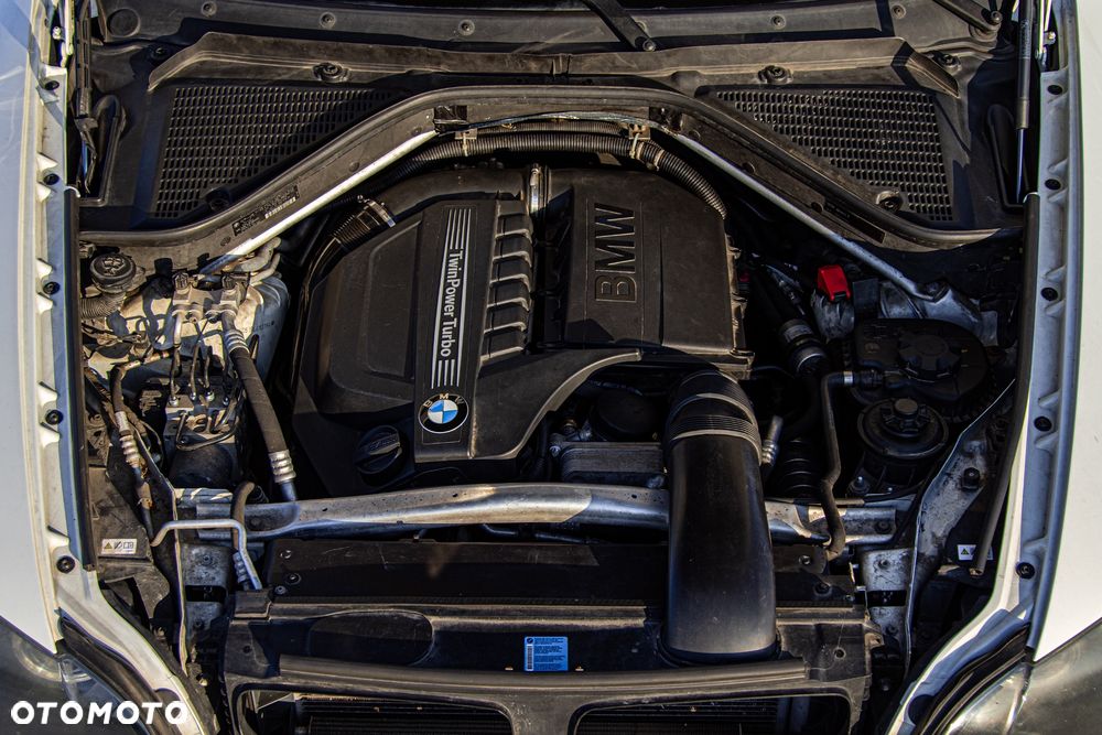 BMW X5 xDrive35i - 34