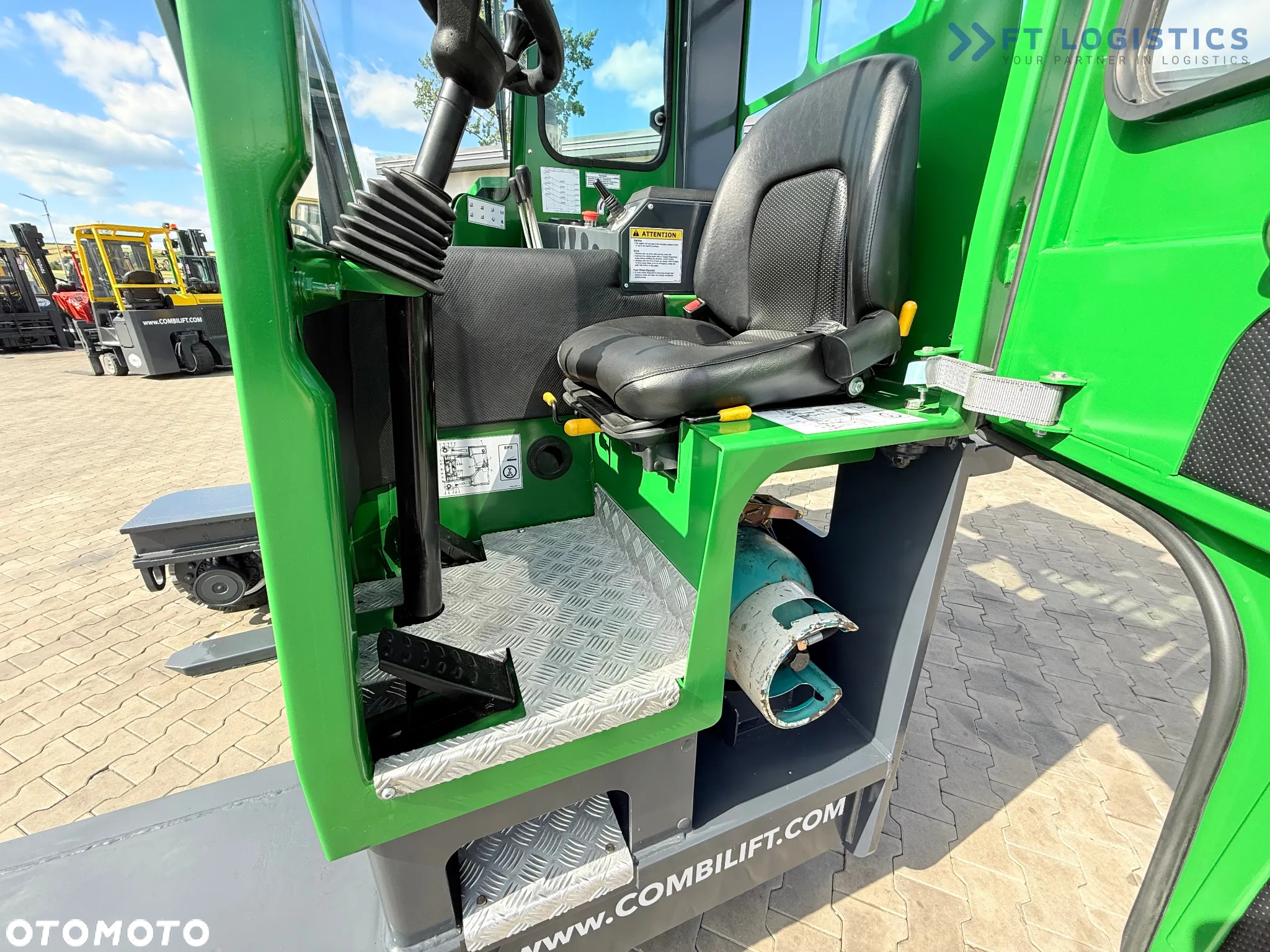 Combilift C3500 / DUPLEX 4100MM / GAS / WYSUWNE WIDŁY / KABINA / OGRZEWANIA + KLIMATYZACJA / JAK NOWY - 11