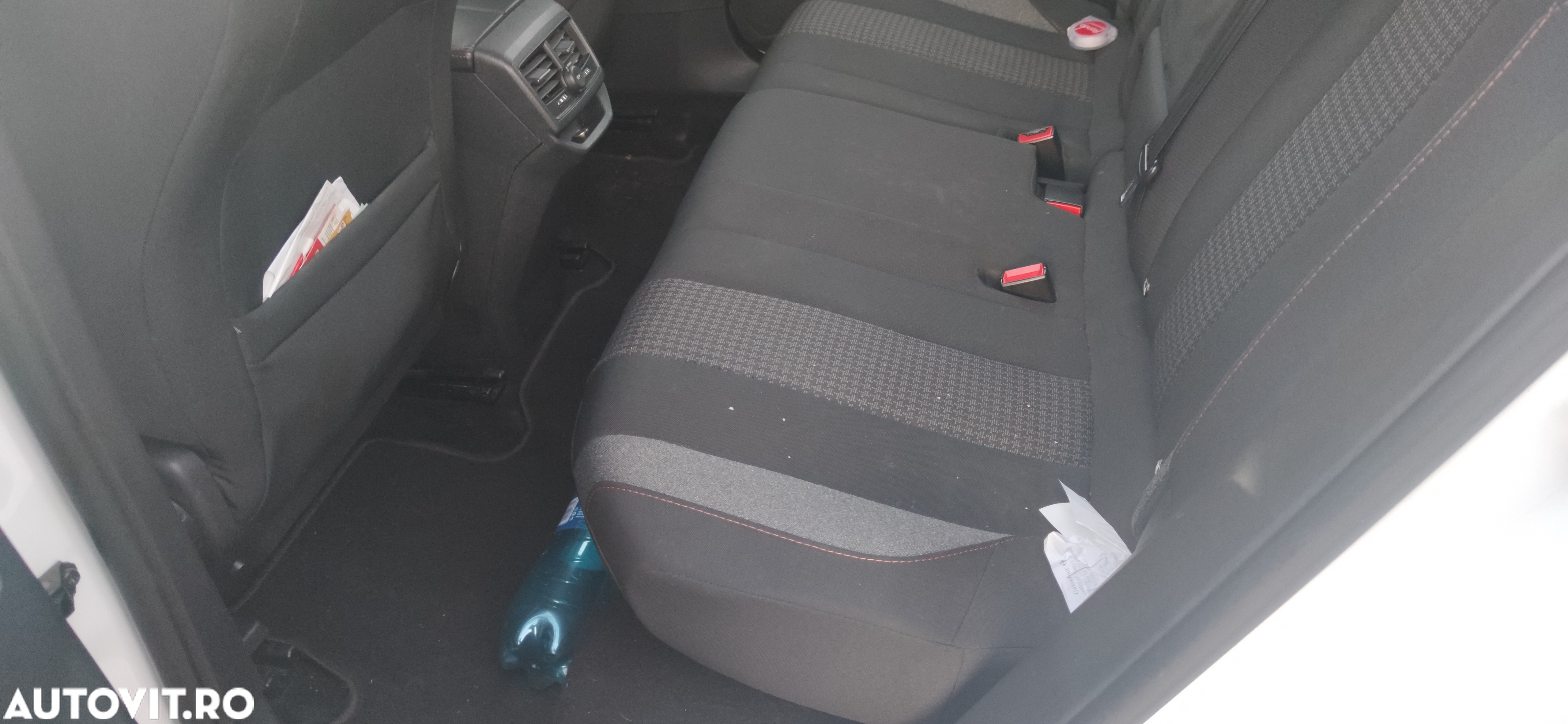 Peugeot 3008 1.5 BlueHDI S&S EAT8 Allure - 11