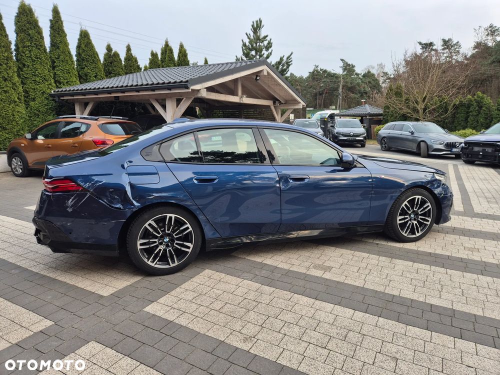 BMW Seria 5 520i mHEV M Sport sport - 12