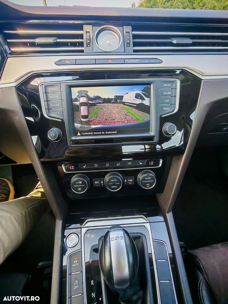 Volkswagen Passat 2.0 TDI DSG Highline - 14