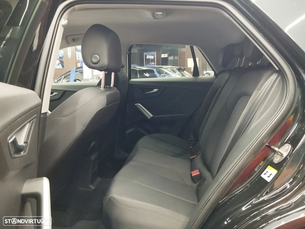 Audi Q2 30 TDI Advanced S tronic - 14