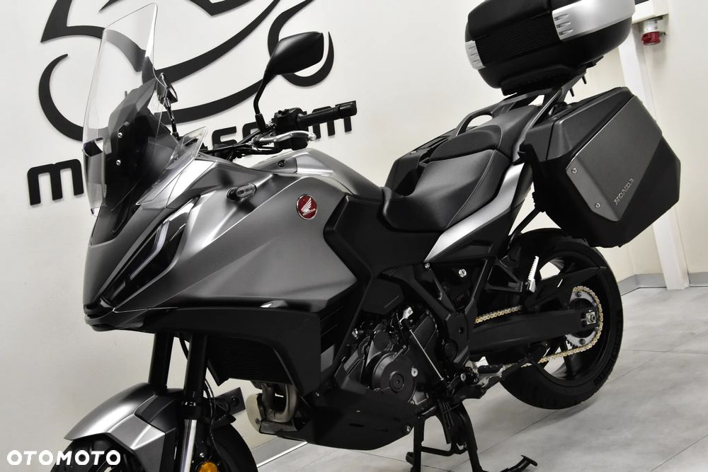 Honda NT - 9