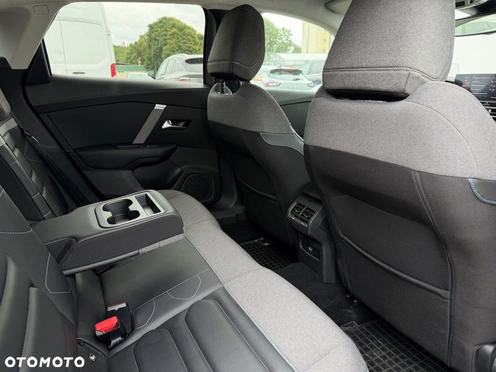 Citroën C4 1.2 PureTech Shine S&S - 25