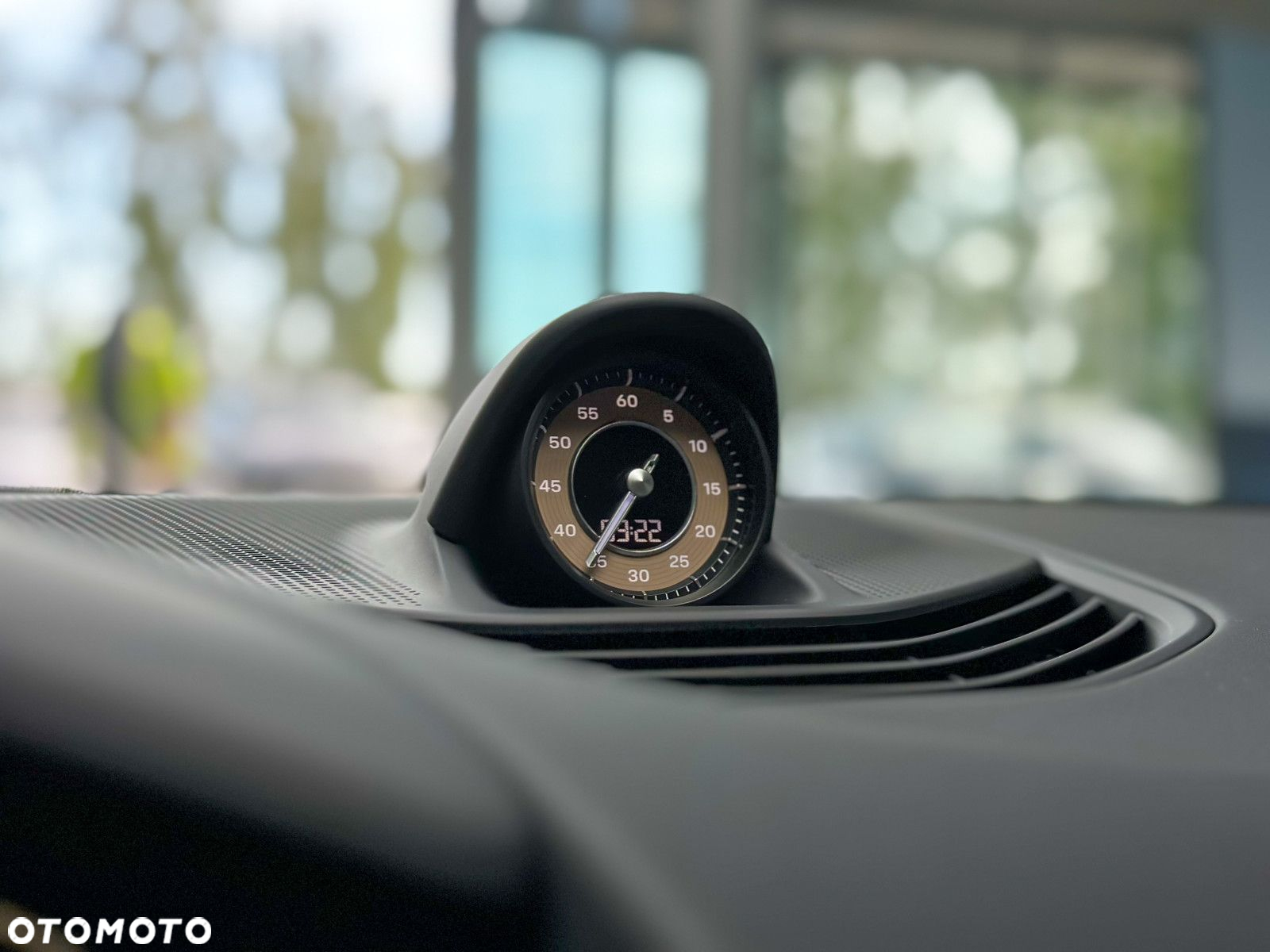 Porsche Taycan Performance Plus - 18