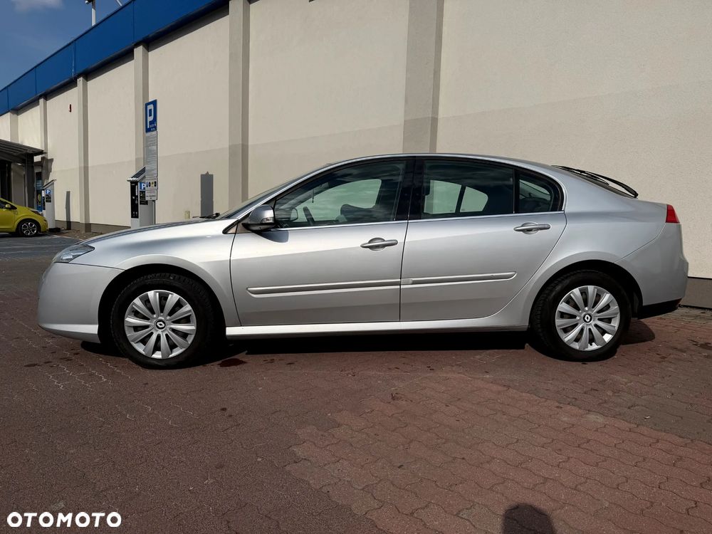Renault Laguna 1.6 Authentique - 4