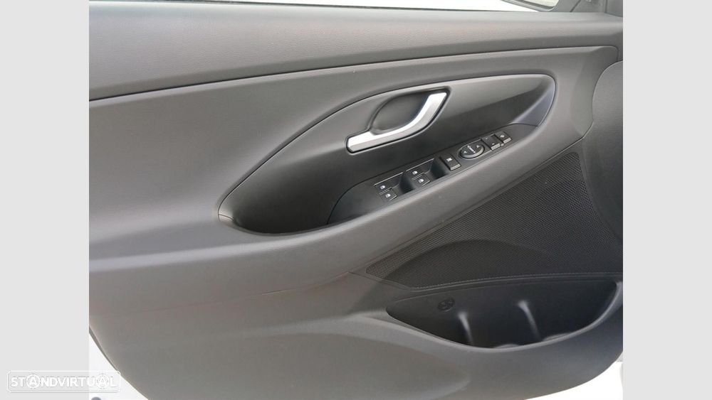 Hyundai i30 1.0 T-GDI Style Plus - 12