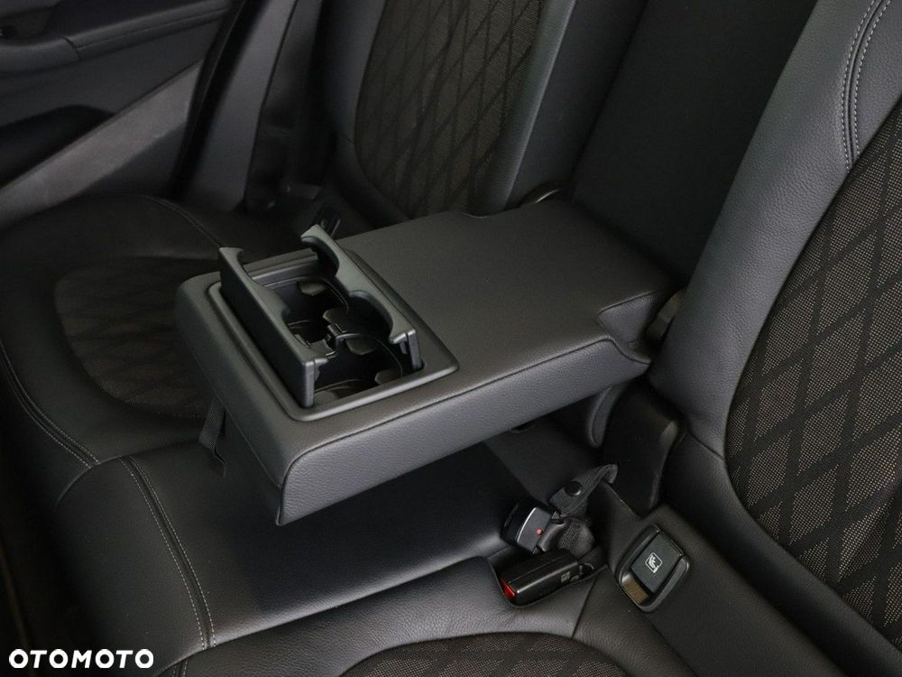 BMW X1 sDrive20d xLine - 40