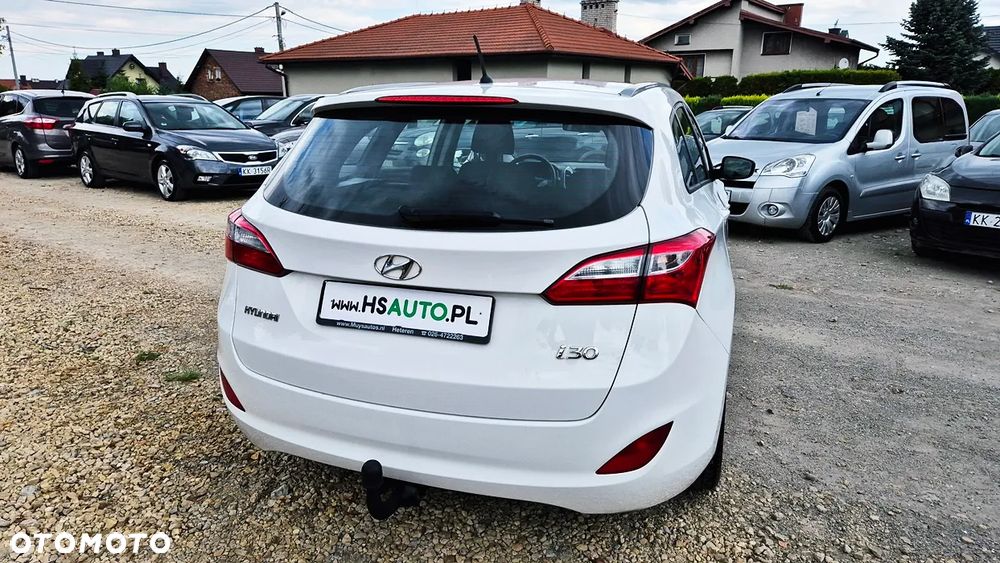 Hyundai i30 1.4 Intro Edition - 16