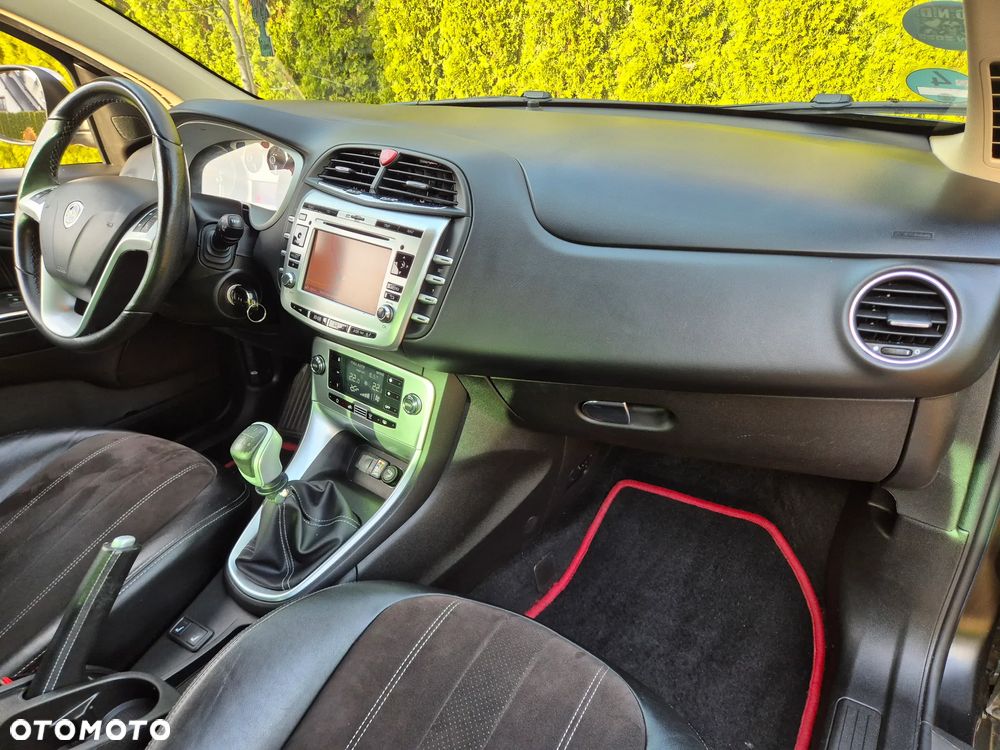 Lancia Delta 1.4 MultiAir Platino S&S - 32