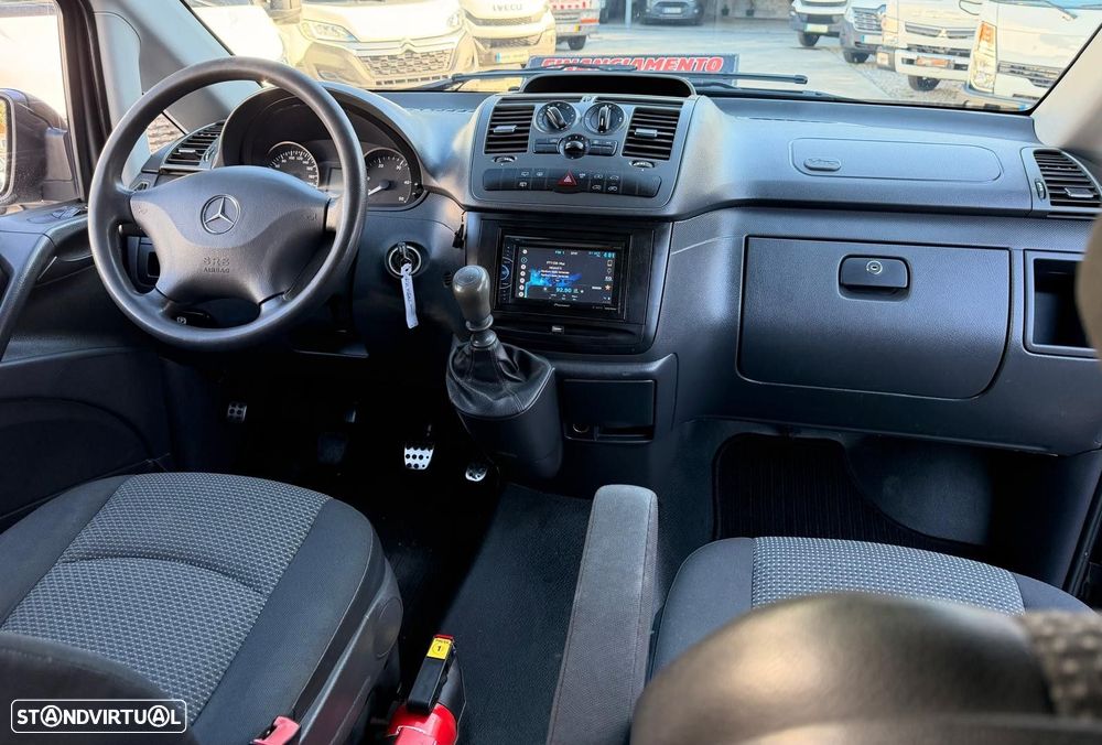 Mercedes-Benz Vito 5 Lugares - 12