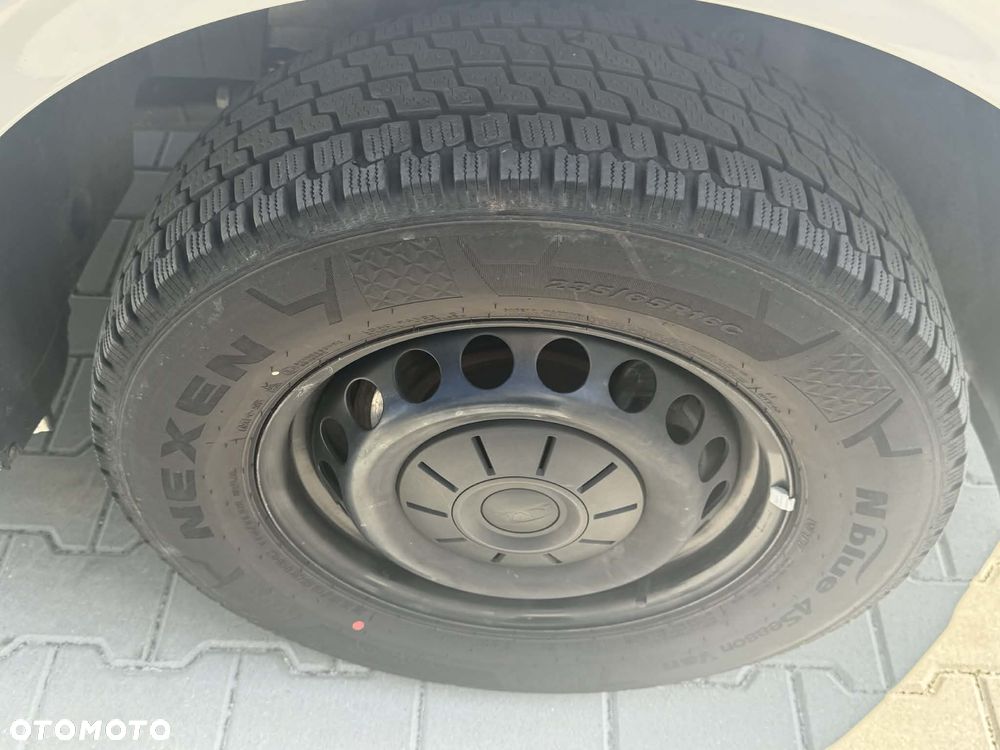 MAN TGE 3.140 DOKA 4X2 7-osobowa - 16