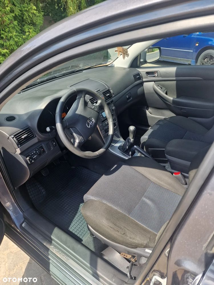 Toyota Avensis 1.8 VVT-i Sol - 6