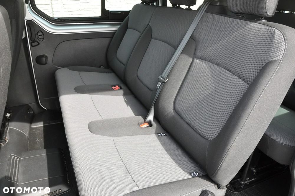 Renault Trafic Grand 2.0 dCi EDC - 10