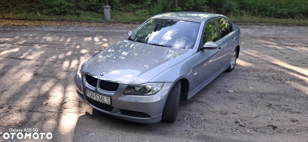 BMW Seria 3 320i - 1