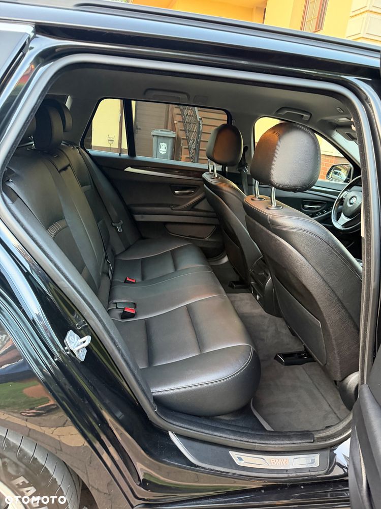 BMW Seria 5 520d Luxury Line - 23