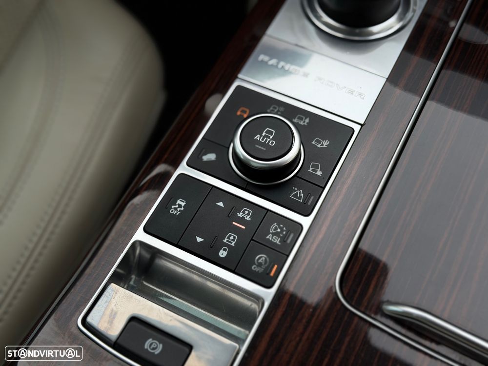 Land Rover Range Rover 3.0 TDV6 Autobiography - 38