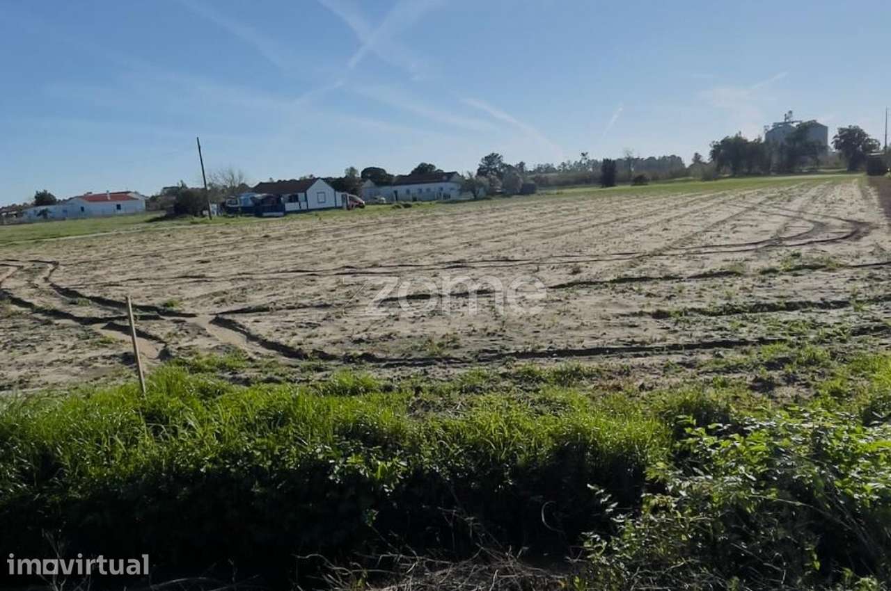 Terreno Urbano - Grande imagem: 2/3
