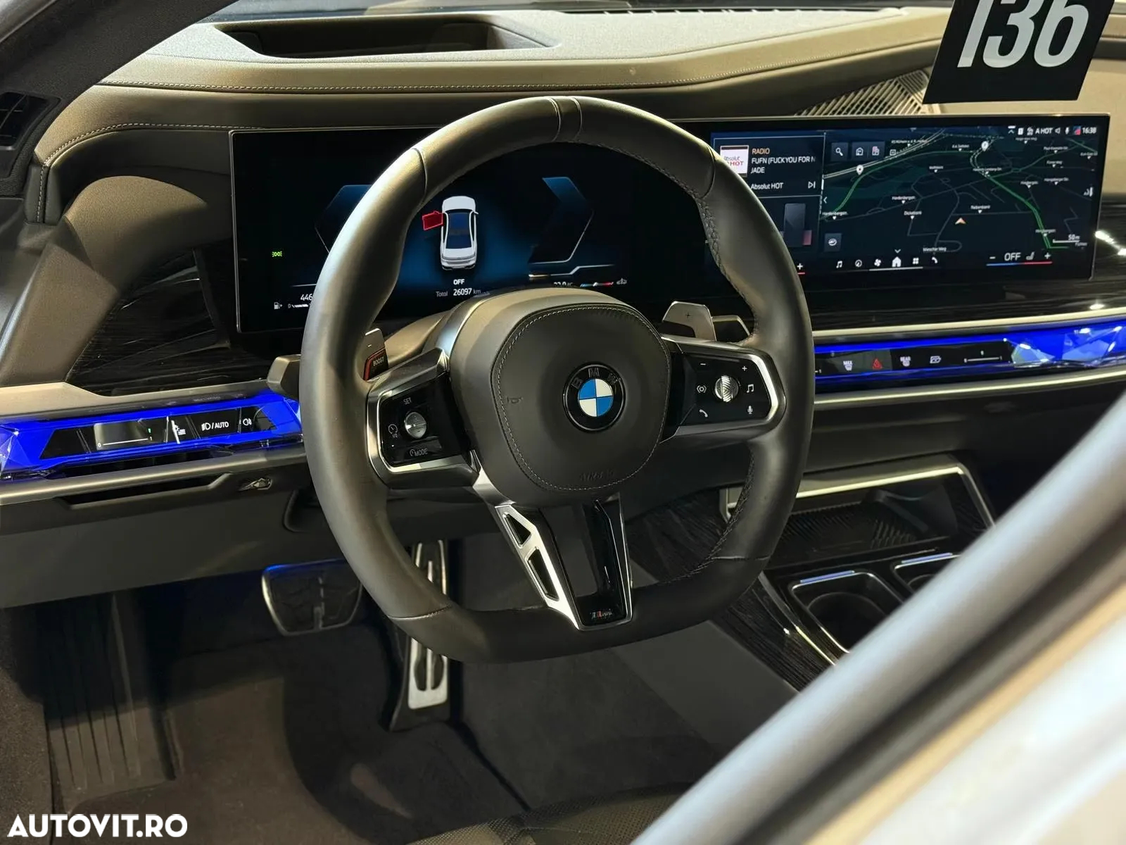 BMW Seria 7 740d xDrive MHEV - 12
