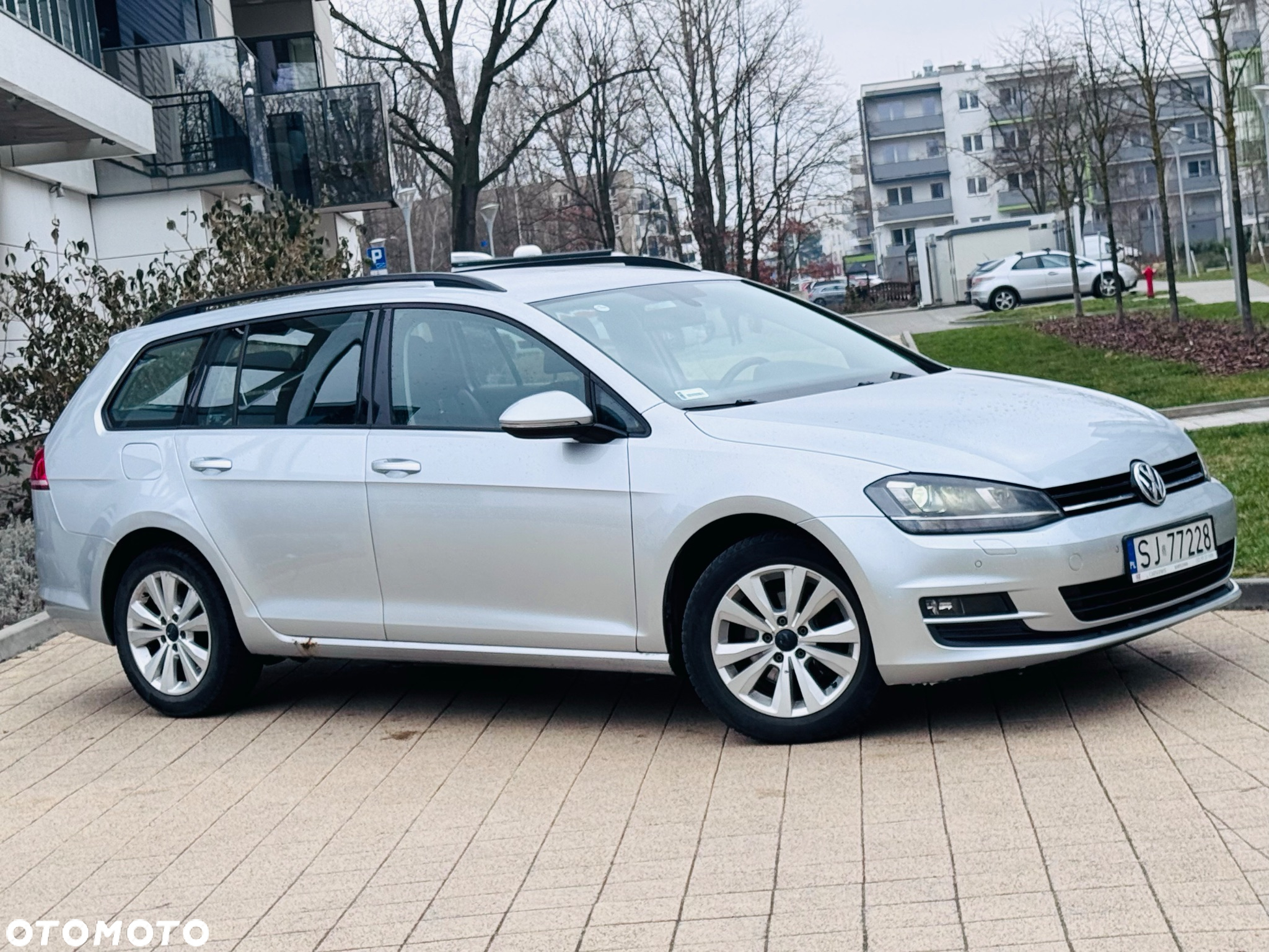 Volkswagen Golf VI 1.6 TDI Trendline - 17