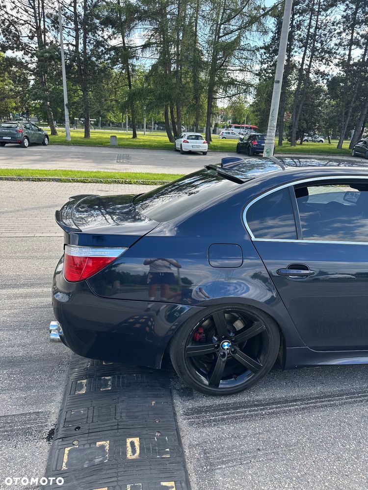 BMW Seria 5 530i - 11