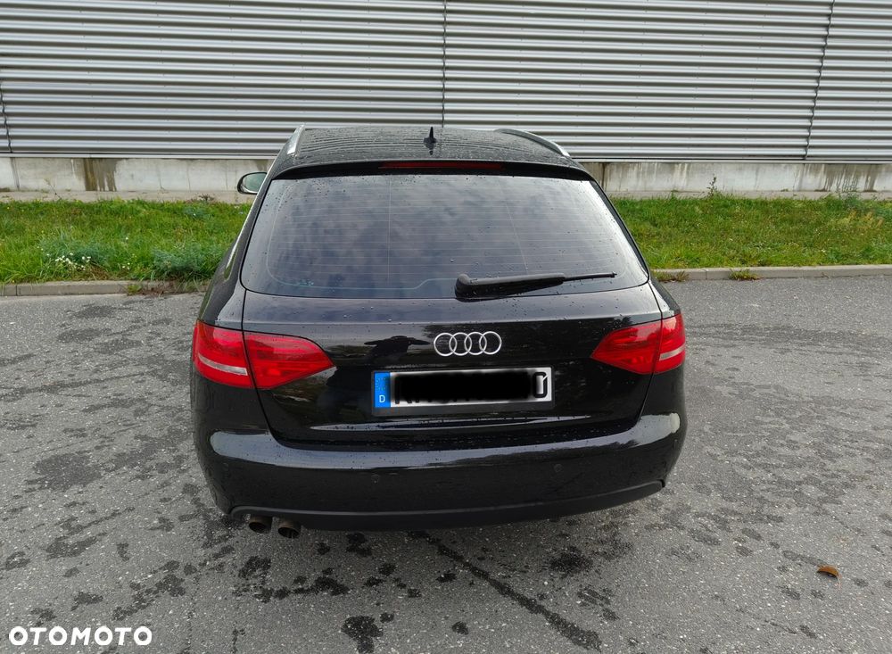 Audi A4 Avant - 6