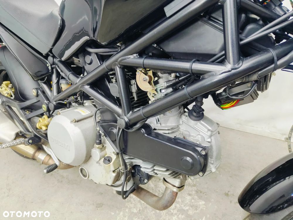 Ducati Monster - 6