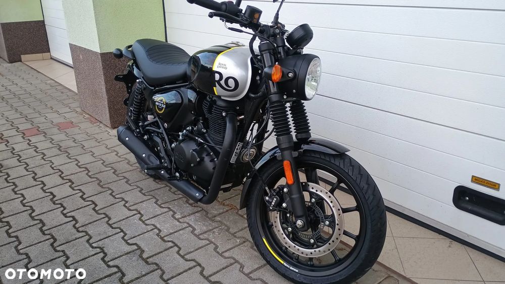 Royal Enfield HNTR - 23