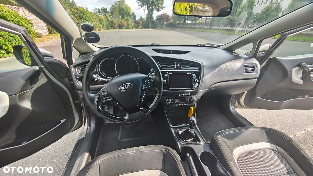 Kia Ceed 1.6 GDI Business Line - 15