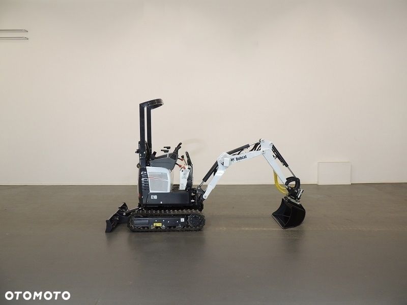 Bobcat E10 - 2
